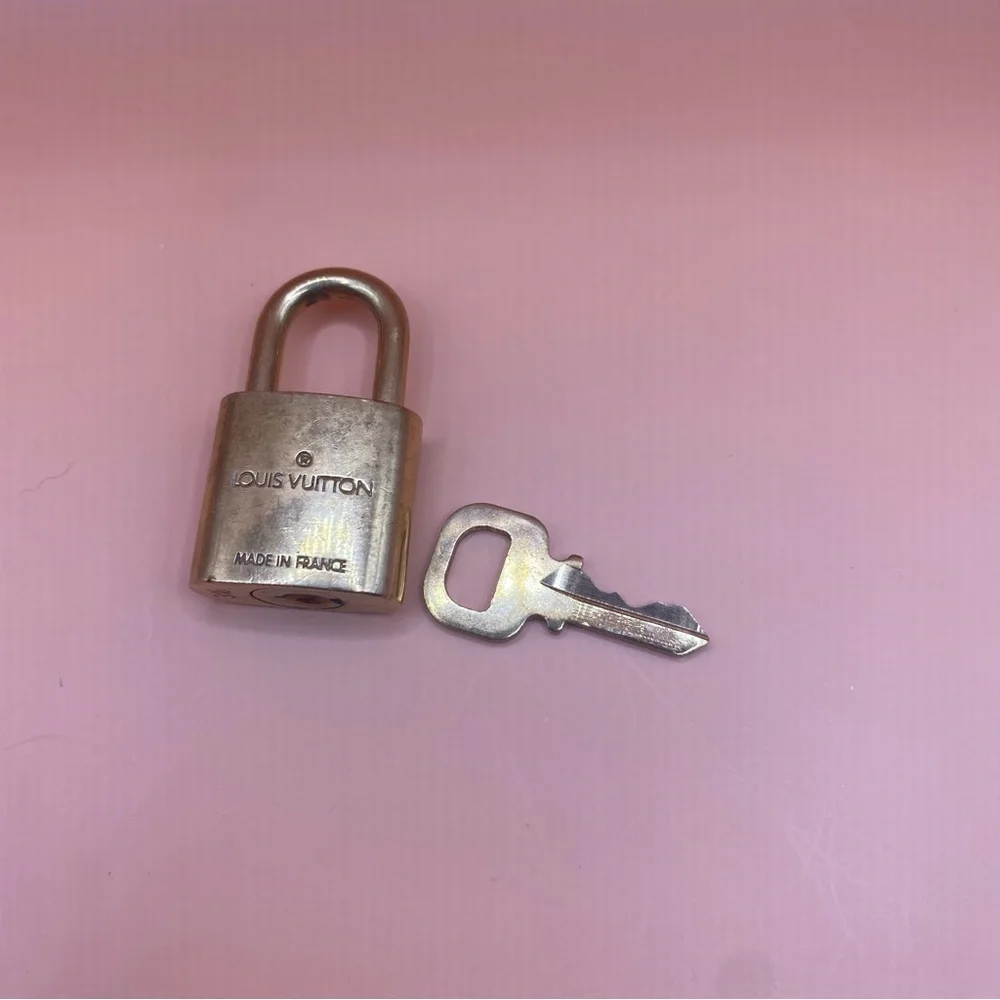 Authentic Louis Vuitton Gold Lock & Key Matching Set 316